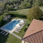 In Tuscany With Private Pool & Views *