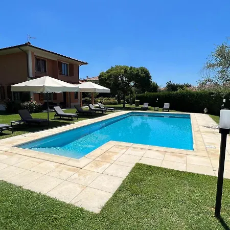 Βίλα In Tuscany With Private Pool & Views